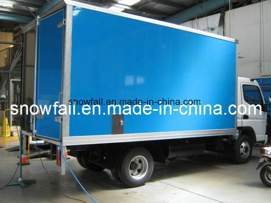 Harga yang bagus Fiberglass Honeycomb Dry Truck Box / Dry Freight Truck Body CKD ringan Pengiriman on line