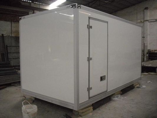 Un buon prezzo. Carrozzeria frigorifera in fibra di vetro per i requisiti di capacità di combustibile diesel personalizzabili in linea